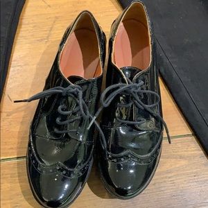 Patent leather platform oxford sz 38